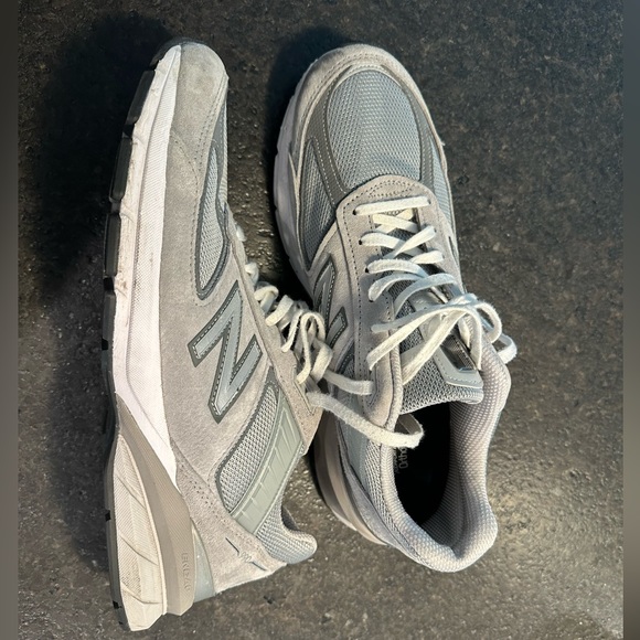 Men’s New Balance 990v5 - Picture 5 of 9